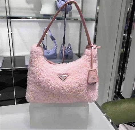 pink prada bag fur